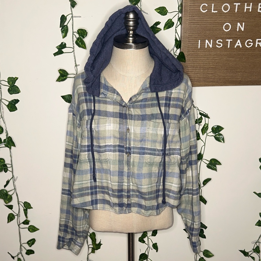 American Eagle Plaid Cropped Distressed Flannel